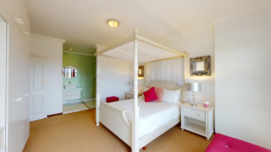 6 Bedroom Property for Sale in Walmer Heights Eastern Cape